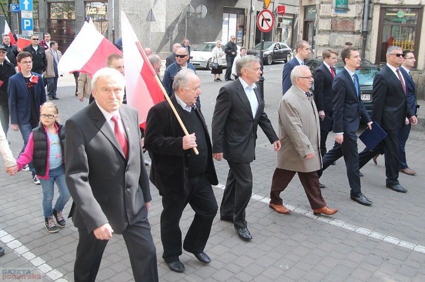 1 maja 2016 we Włocławku. Zdjęcia z pochodu ulicami miasta