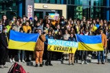 Bydgoszcz. Happening V LO w geście solidarności z Ukrainą [zdjęcia]