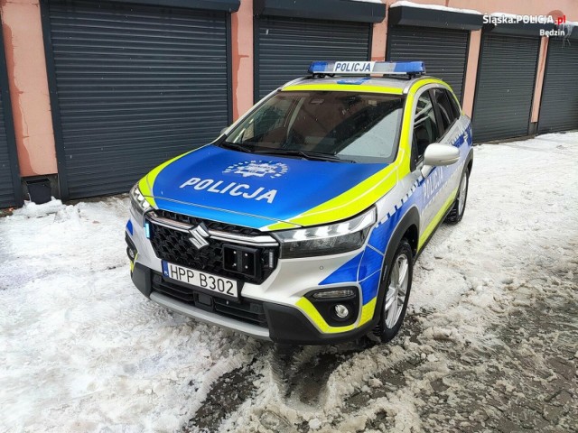 Nowe, hybrydowe suzuki trafiło do Komendy Powiatowej Policji w Będzinie 

Zobacz kolejne zdjęcia/plansze. Przesuwaj zdjęcia w prawo naciśnij strzałkę lub przycisk NASTĘPNE