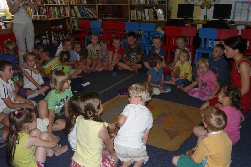 Warsztaty w bibliotece dla dzieci [ZDJĘCIA]