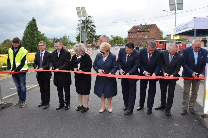 Oficjalny odbiór przebudowanej drogi powiatowej w Jerzmanowicach, zobaczcie zdjęcia