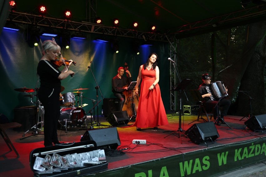 Zespół Chmielnikers zagrał w Pałacyku Zielińskiego w Kielcach. Zobacz zdjęcia z tego wydarzenia