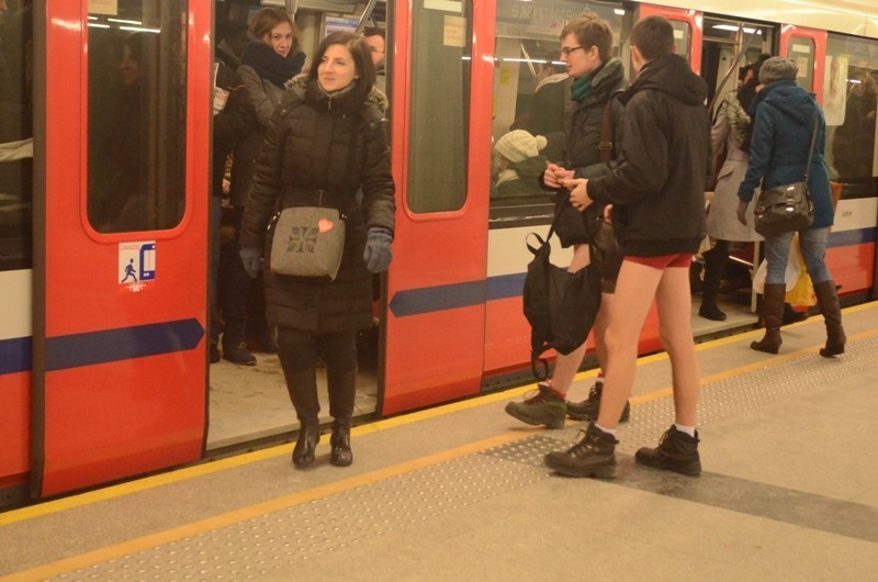 No Pants Subway Ride, czyli jazda metrem bez spodni po raz czwarty w stolicy [ZDJĘCIA]