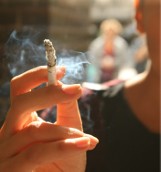 Nielegalne papierosy w odwrocie. Udział szarej strefy tytoniowej w Polsce spadł do rekordowych 4,9 procent