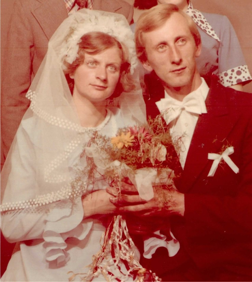 Cztery historie miłości znanych par . Kto jest na ślubnej fotografii?