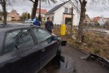 Audi wjechało w drzewo w Szczecinku. Jak do tego doszło? [zdjęcia]