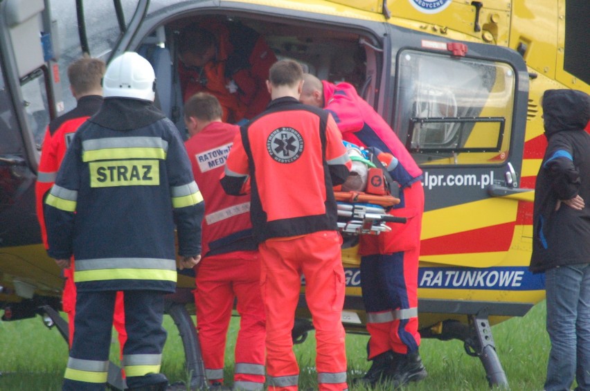 Wypadek w Chobienicach. Poparzony trafił do szpitala