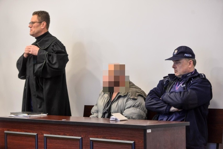 Janusz S. skazany na 4,5 roku więzienia za molestowanie dzieci w autobusach w Gdańsku. Sąd zaliczył areszt na poczet orzeczonej kary