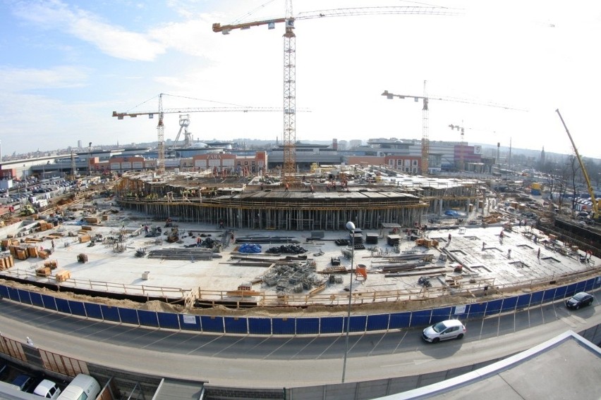 Budowa nowej części centrum handlowego