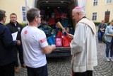 Akcja Caritasu "Tornister Pełen Uśmiechów": W Poznaniu poświęcili plecaki dla dzieci z Ukrainy [ZDJĘCIA]