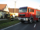 Wyryki-Połód. Bus należący do firmy kurierskiej uderzył w dom