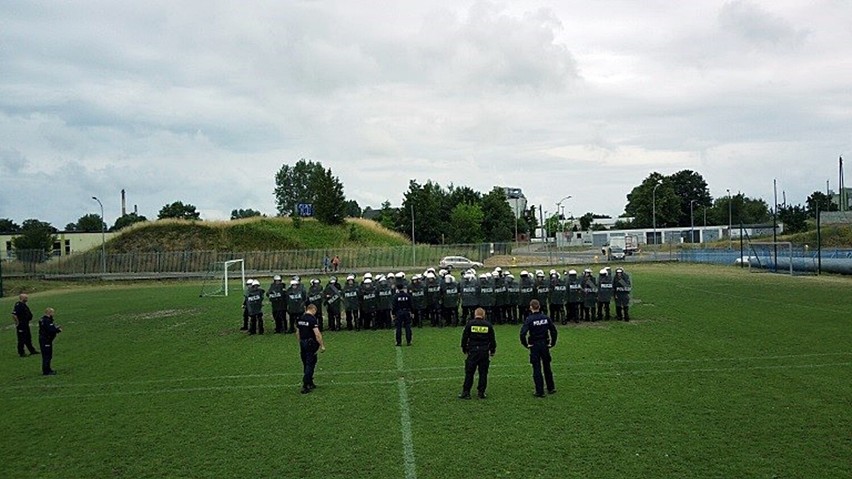 Stargard pełen policjantów. W akcji II Kompania Nieetatowego Pododdziału Policji