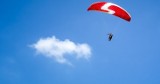Wypadek w Gliwicach. Zginął 47-letni skoczek spadochronowy. "To wstrząs dla całego środowiska". NOWE FAKTY