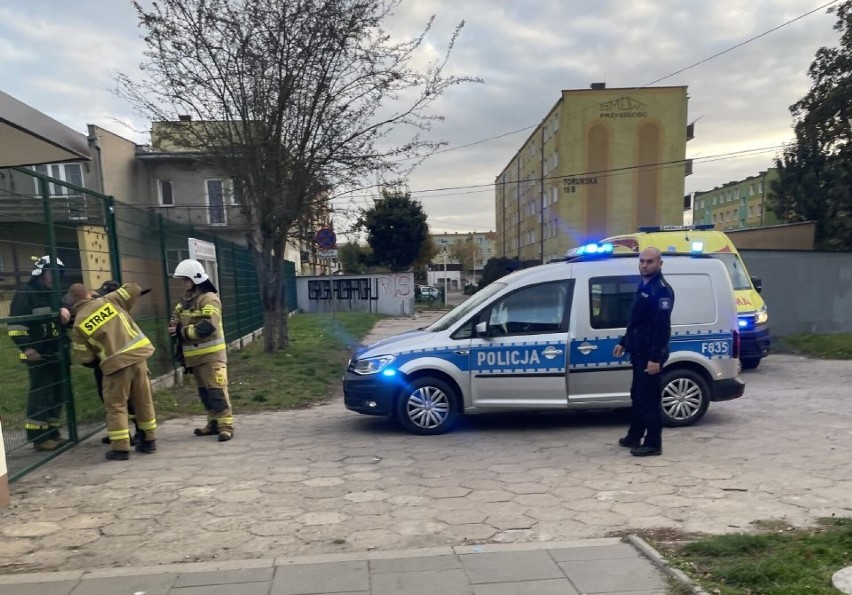 Rowerzysta został przetransportowany śmigłowcem do szpitala w Płocku