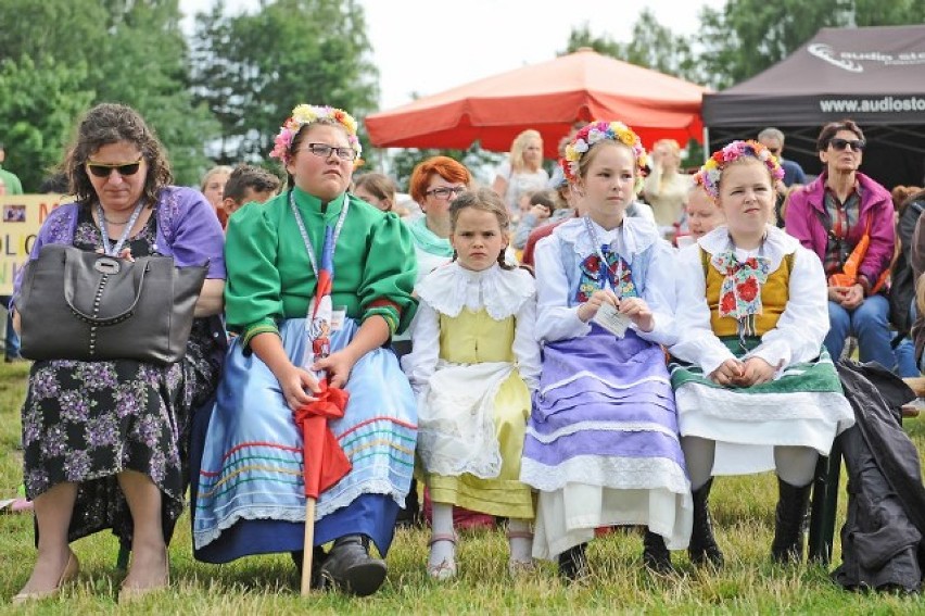 W miasteczku festiwalowym nad Maltą było gwarno i kolorowo