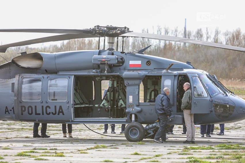 Policyjny helikopter Black Hawk już odleciał ze Szczecina