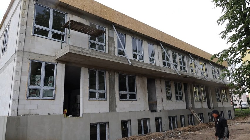 Trwa przebudowa szkoły w Siemirowicach. Przyszły rok szkolny uczniowie rozpoczną w rozbudowanej placówce