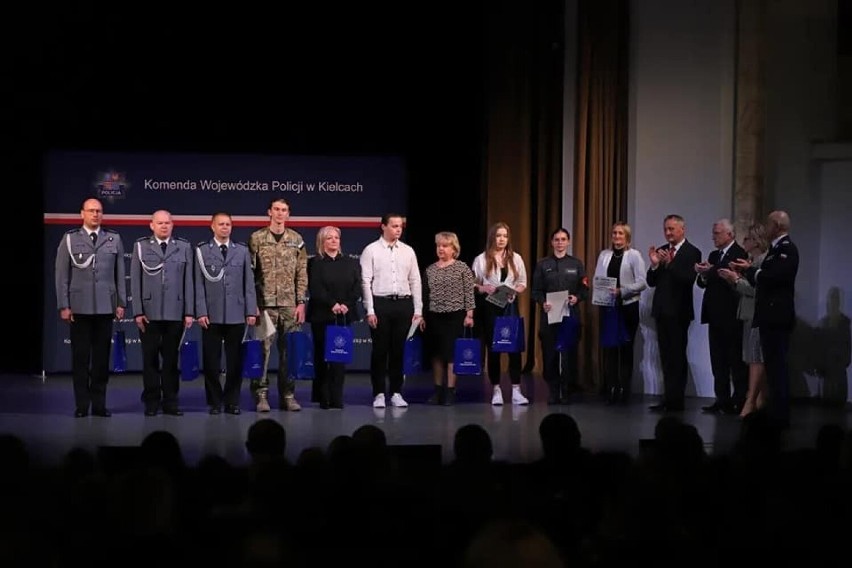 Konrad Góra z opatowskiej „Szkoły na Górce” został laureatem Konkursu Historycznego Wiedzy o Policji. Zobacz zdjęcia