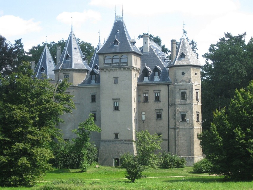 Zamek w Gołuchowie to prawdziwa perła zabytków Wielkopolski....