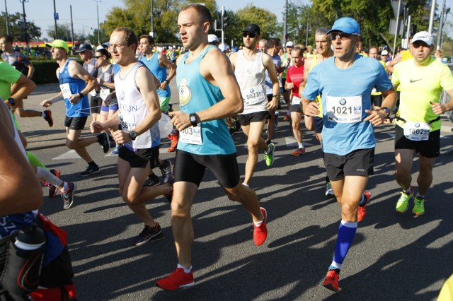 4F Piątka Praska i BMW Półmaraton Praski. Wspólny start biegaczy [ZDJĘCIA UCZESTNIKÓW]