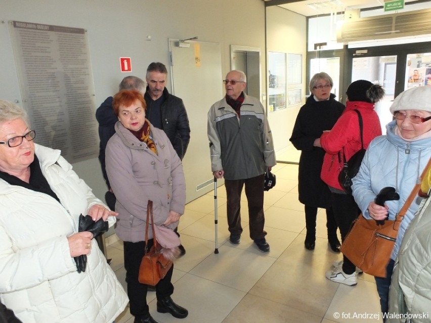 Oleśnica: Seniorzy z wizytą w ATOL-u         