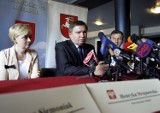 Miller w Lublinie: 300 tys. zł dla powodzian z Wilkowa na budowę nowego domu (ZDJĘCIA)