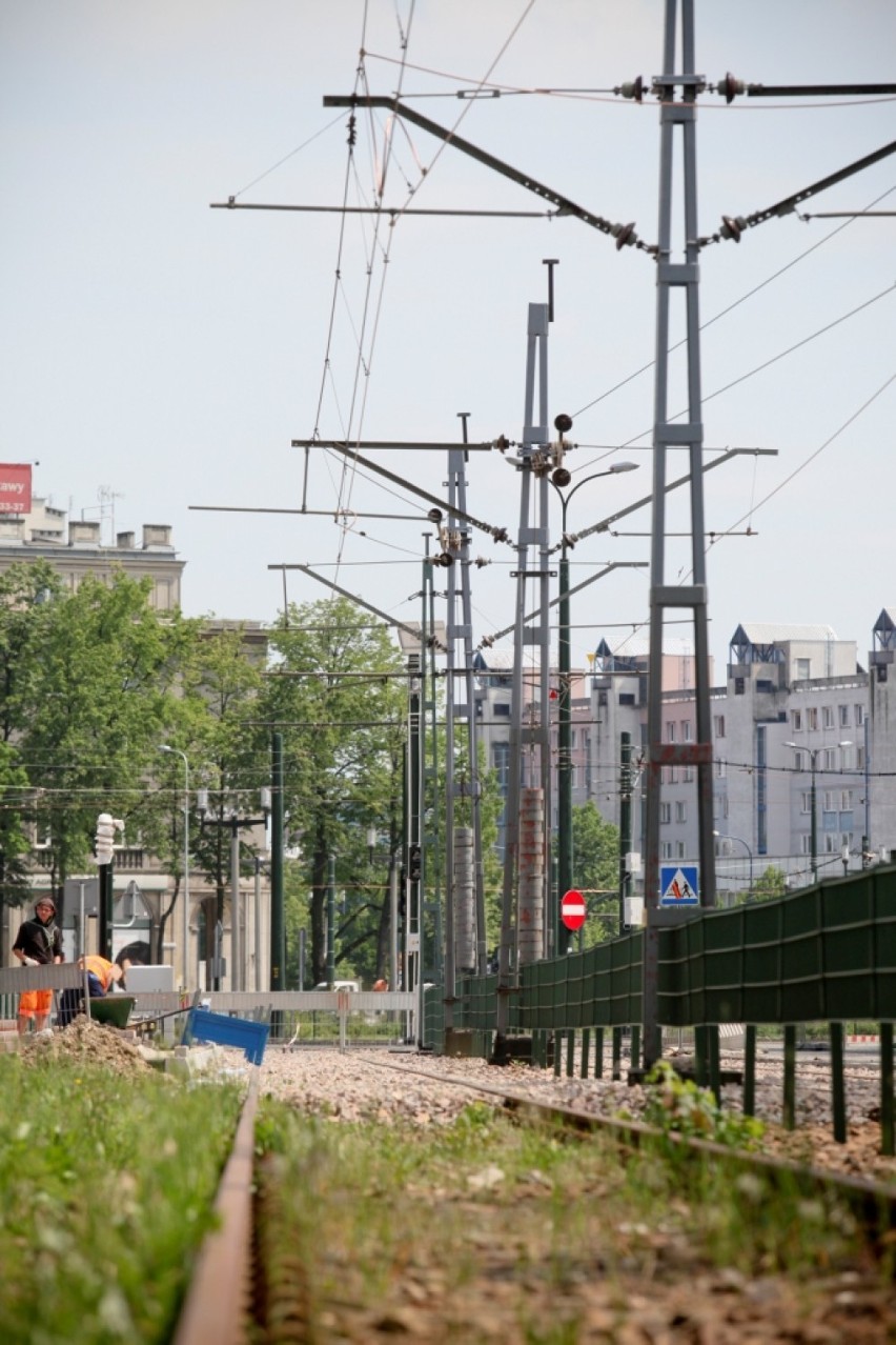 Kraków. Koniec remontu torowiska na placu Centralnym [ZDJĘCIA]