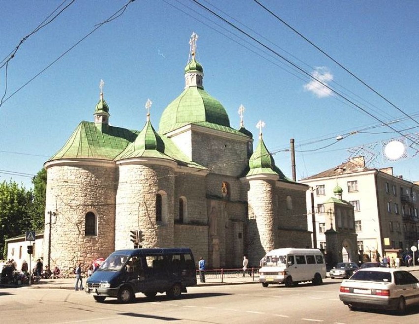 Tarnopol to duże miasto na zachodniej Ukrainie, które liczy...