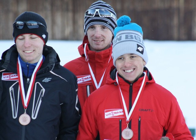 Na zdjęciu sztafeta juniorów w składzie Grzegorz Guzik, Krzysztof Guzik i Szymon Najzer, która wywalczyła brązowy krążek.