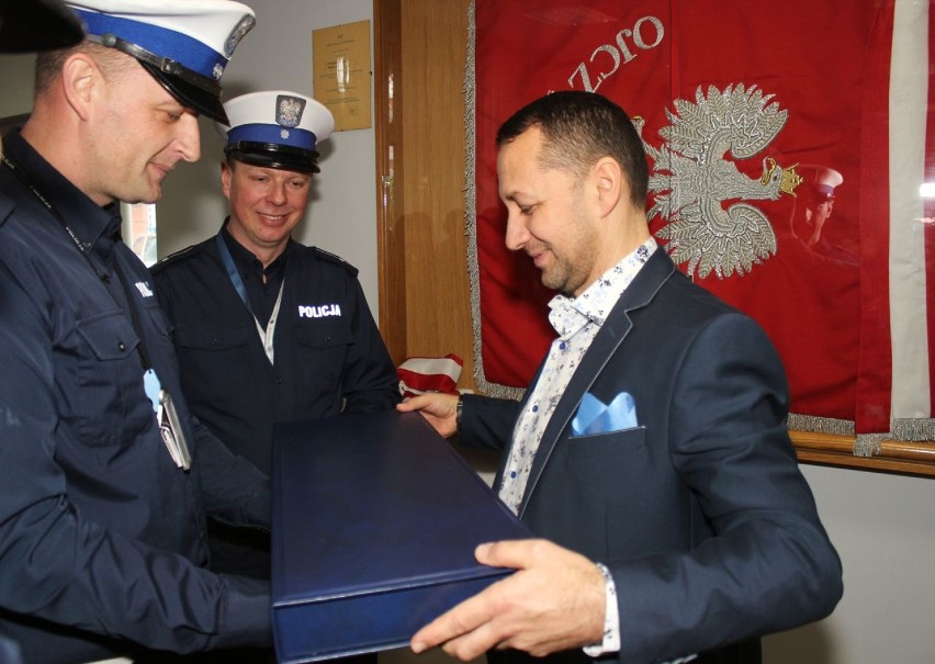 Po 25 latach w mundurze, naczelnik puckiej drogówki asp.szt. Janusz Mandziuk przeszedł na emeryturę 21.02.2020