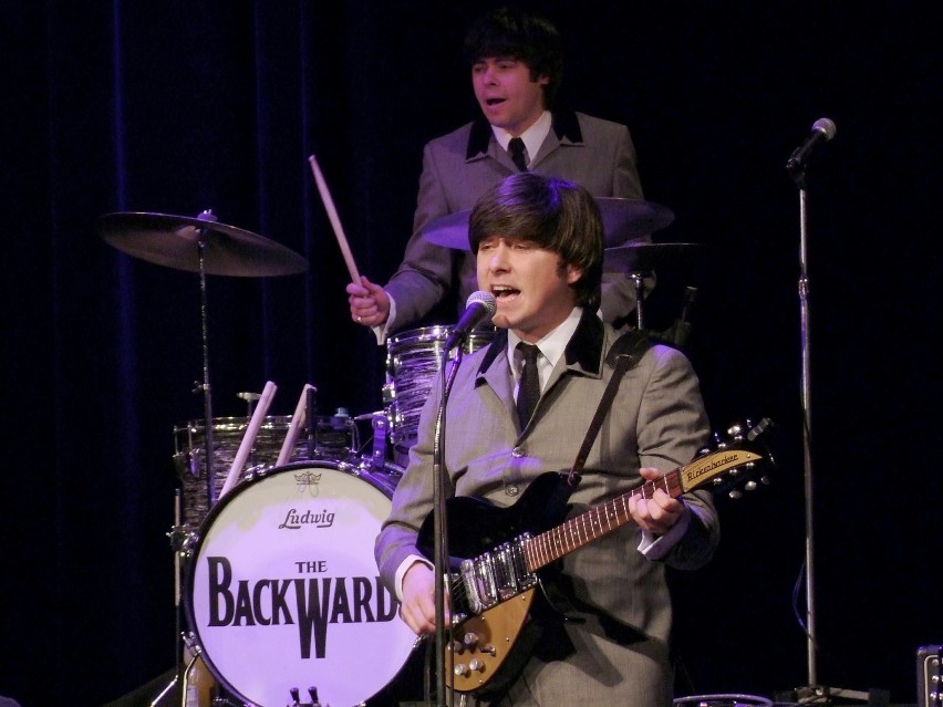 Koncert „Beatlemania Show” w wykonaniu zespołu The Backwards...