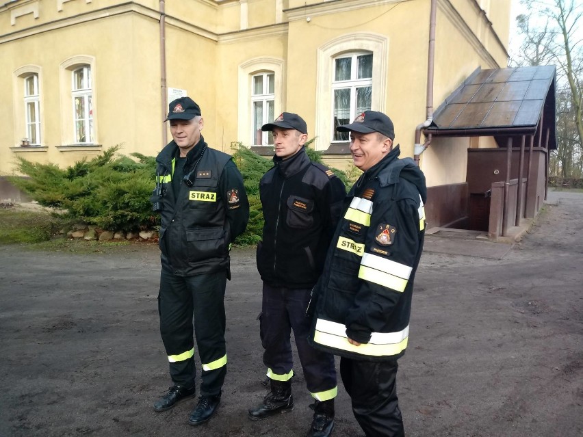 Ewakuacja uczniów ze szkoły! Ćwiczenia przeciwpożarowe w kuczkowskiej szkole