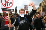 Kibice, geje i prawicowcy: trzy manifestacje w Krakowie