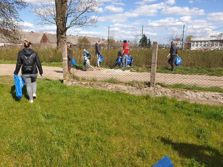 W sołectwie Lipiny mieszkańcy dbają o czystość wsi. Kolejna akcja sprzątania