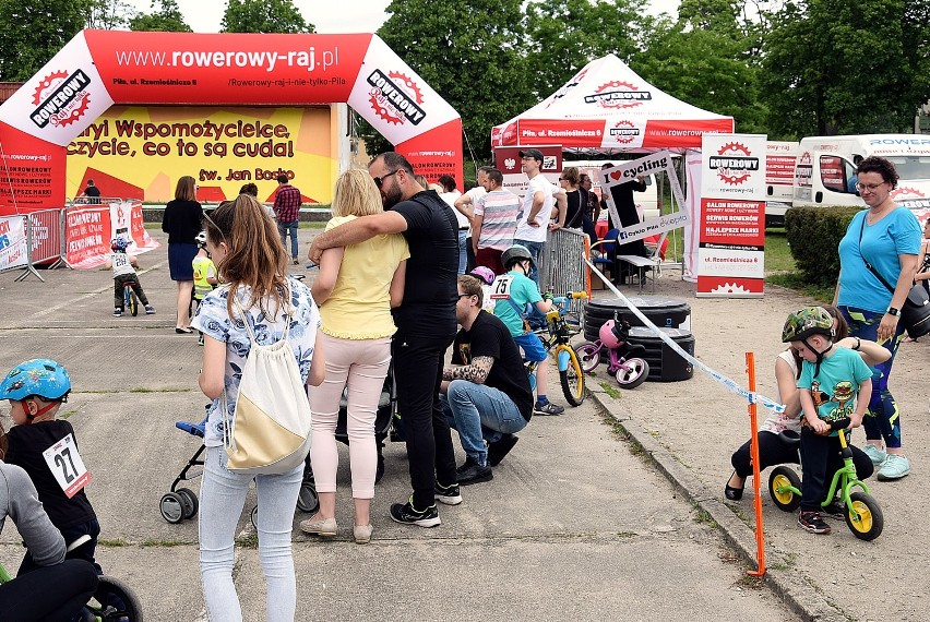 Blisko 80 dzieci wystartowało w Pile w Rowerkowych Mistrzostwach Polski Przedszkolaków. Zobaczcie zdjęcia