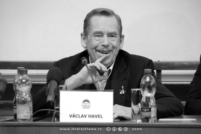 Vaclav Havel był ostatnim prezydentem Czechosłowacji i pierwszym prezydentem Republiki Czeskiej.