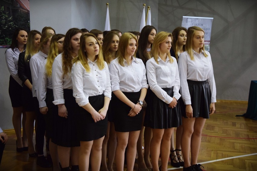 Zakończenie roku szkolnego klas III w I LO w Oleśnicy