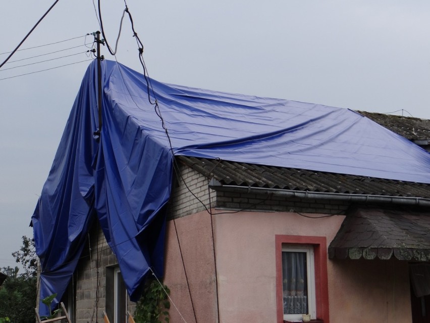 Silny wiatr zniszczył kilka budynków w gminie Żytno