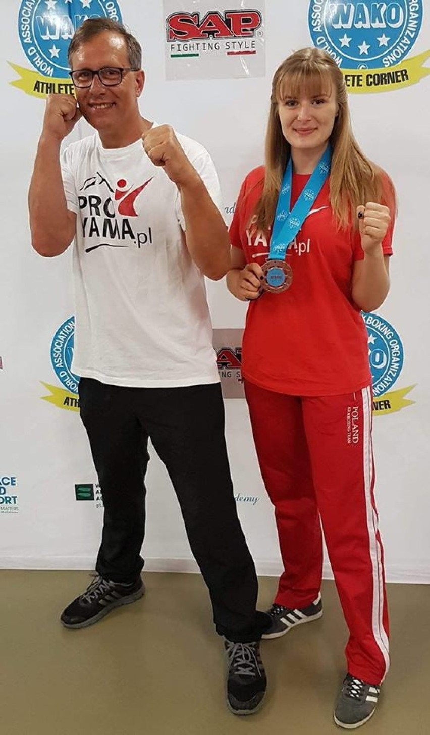 Paulina Grzegórska piąta kicboxerką na świecie w swojej kategorii