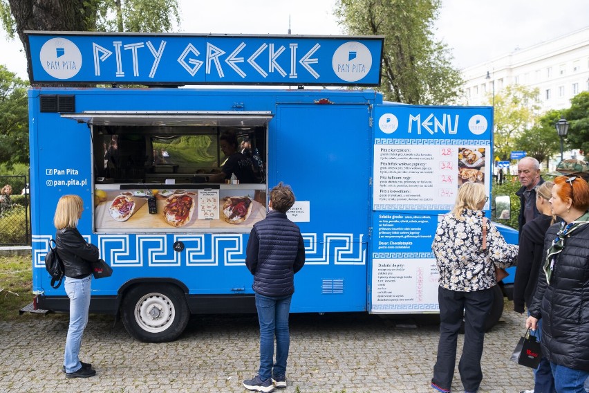 Żoliborz świętuje! Trwa Festiwal Streetfoodu i Urodziny Placu Wilsona. Mnóstwo atrakcji dla mieszkańców