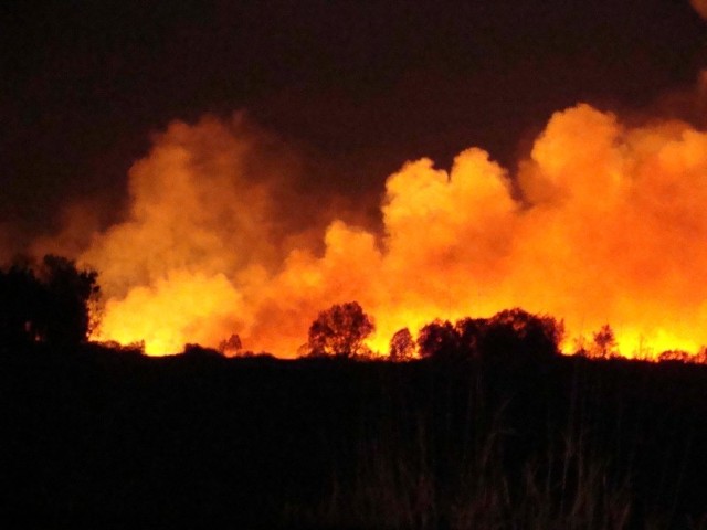 Powiat Chełm: Od wyładowań elektrycznych spłonęły dwa budynki. Zdjęcie ilustracyjne