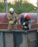 Malbork. Pożar wagonu z siarką na bocznicy kolejowej [ZDJĘCIA]. Na szczęście szybko zauważony i zduszony w zarodku