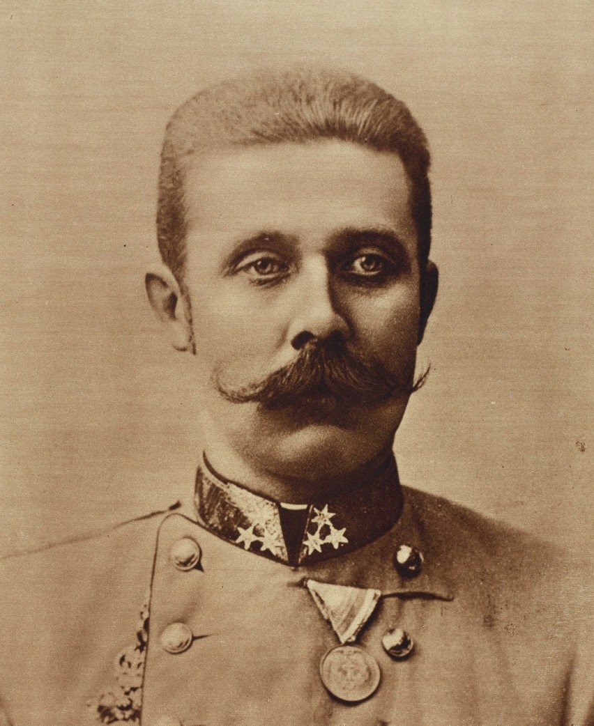 1914 – Austriacki następca tronu arcyksiążę Franciszek...
