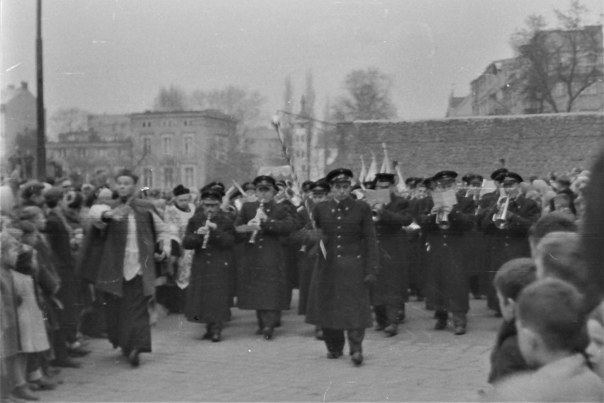 Zdjęcia zostały zrobione 7 września 1958.