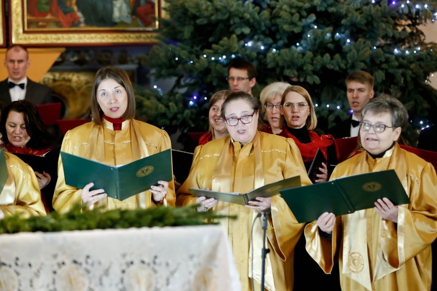 Porywający koncert kolęd u świętego Mikołaja w Warcie