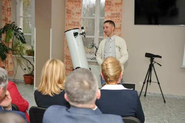 Obserwatorium Astronomiczne w Chalinie kosztowało 280 tys. zł.