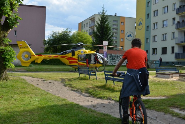 Ruda Śląska: potrącenie pieszego. Lądował śmigłowiec LPR

Zobacz kolejne zdjęcia. Przesuwaj zdjęcia w prawo - naciśnij strzałkę lub przycisk NASTĘPNE