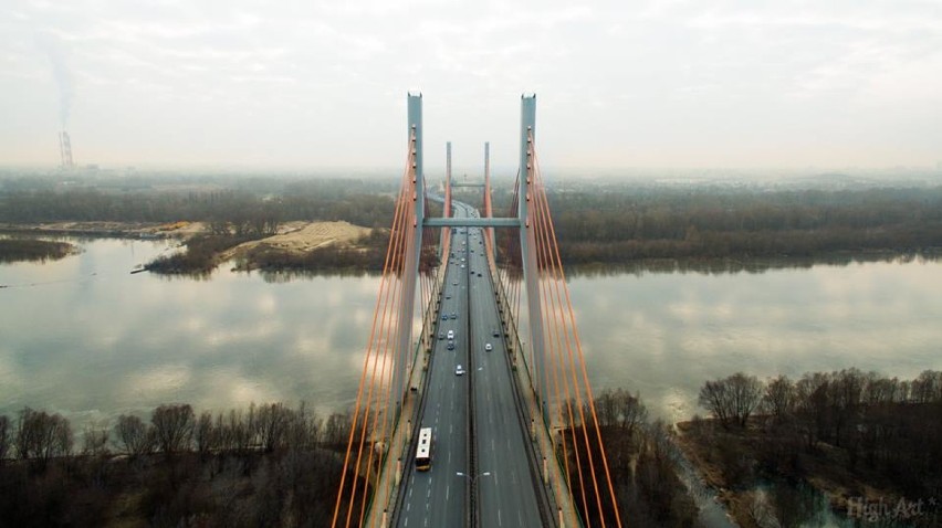 Warszawa dron. Jak wygląda Warszawa z drona?