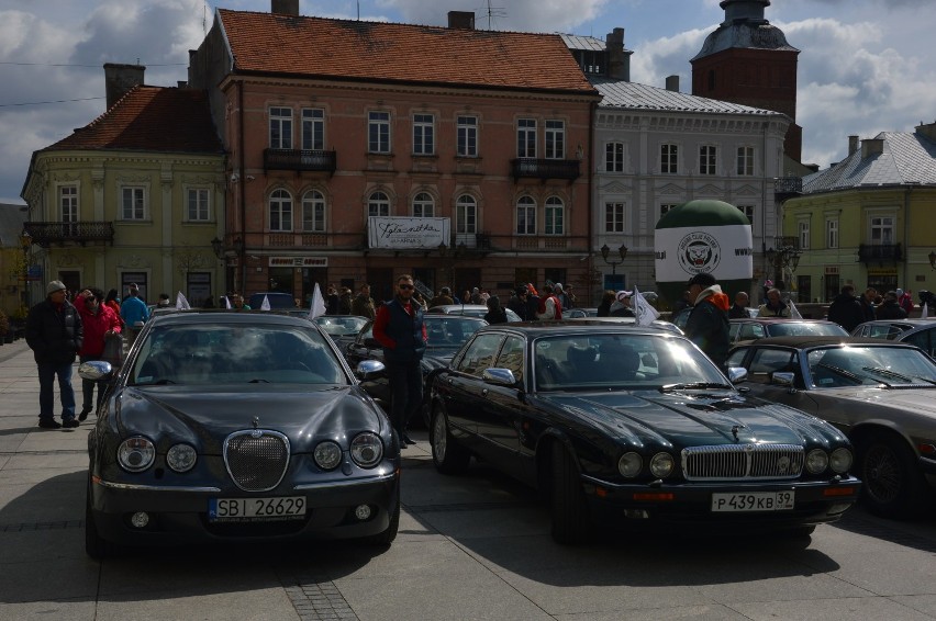 Zlot jaguarów w Piotrkowie