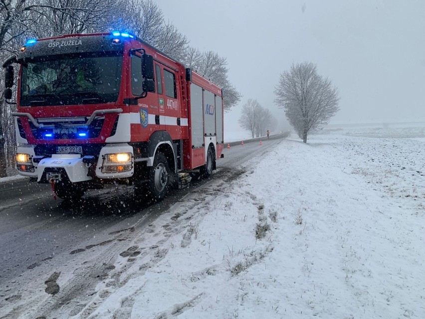 Wypadek na drodze krajowej nr 45 w Żużeli.